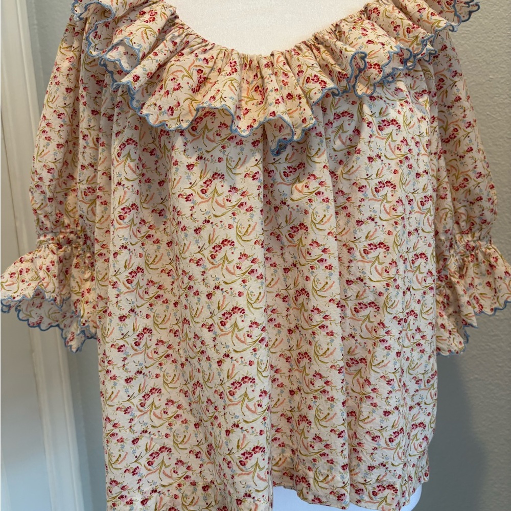 Doen Cream Floral Ruffle Blouse, Size S